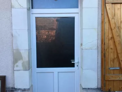 Porte d’entrée PVC dépose totale 41110 COUFFY